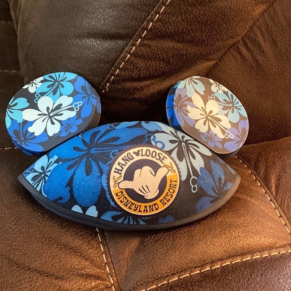 Disneyland Stitch Hawaiian‎ Mickey ears hat Flowers Vacation Tropical Resort